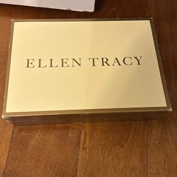ELLEN TRACY Gift Set Perfume for Women,3 count - Picture 2 of 5